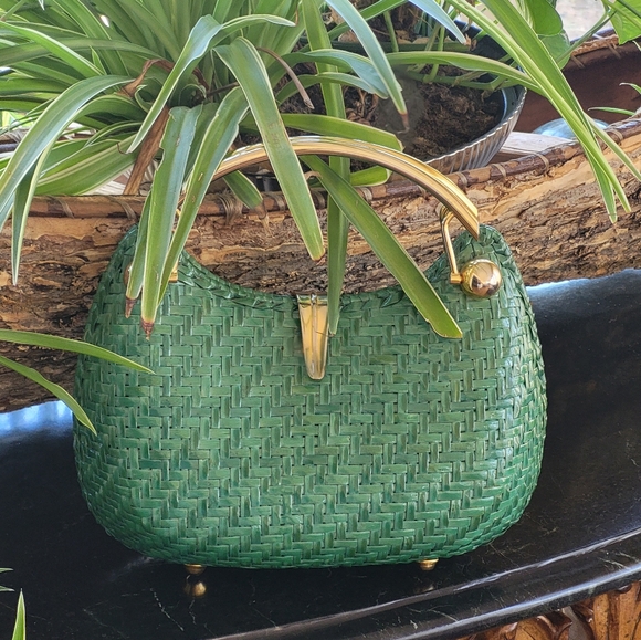 RODO vintage 70s green wicker crescent shaped handbag - Picture 3 of 11